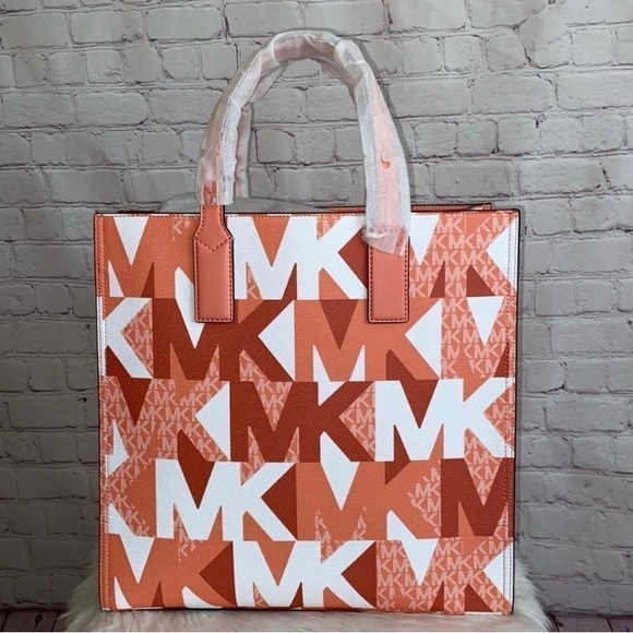 Michael Kors KENLY Large NS Tote - Picture 3 of 4